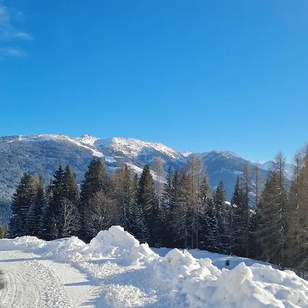 Apartment Flat In Near Slopes